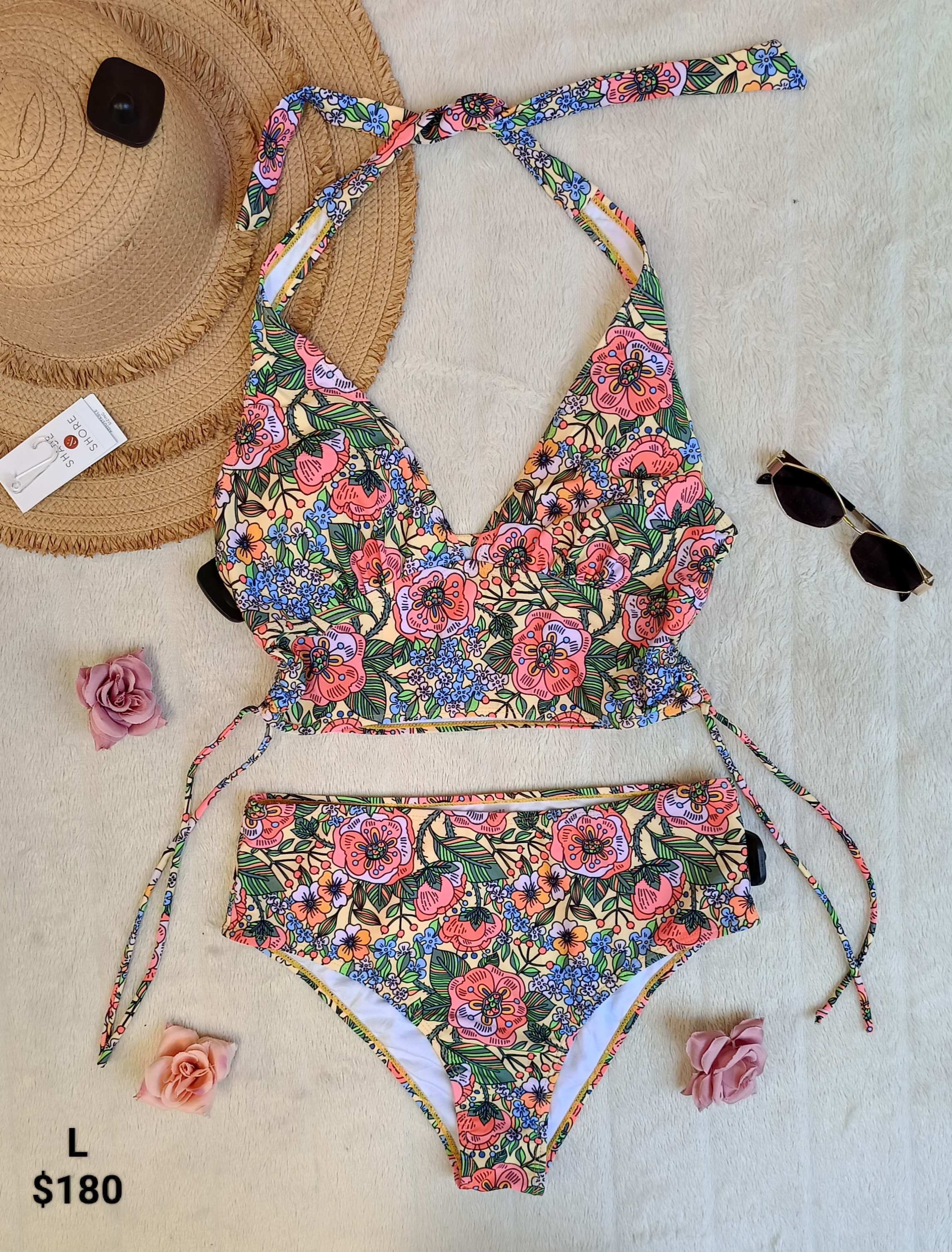 Traje de baño floreado 🌸